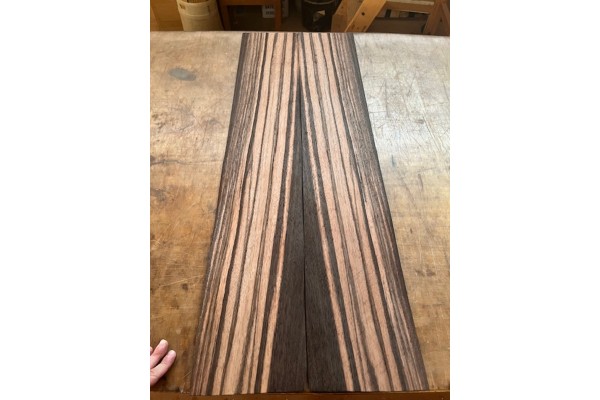 0.5mmx18.5cmx100cm Abanoz Kaplama 1 adet 0.5mmx18.5cmx100cm Abanoz Kaplama 1 adet